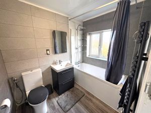 Photo 16- click for photo gallery